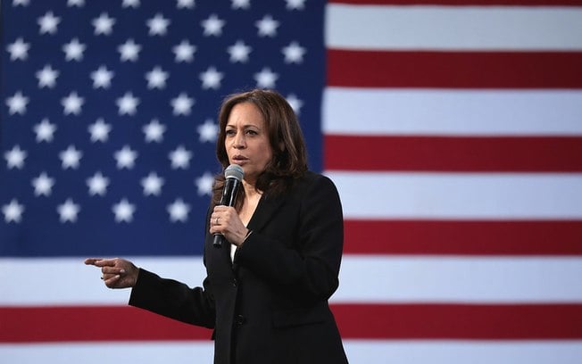 VS: Kamala Harris opent voorsprong in de peilingen nadat ze officieel is gemaakt als kandidaat