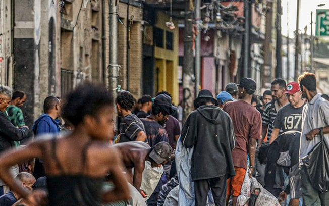 Afvalverzamelaars in Cracolândia werden met pinga betaald door een leverancier van de multinational Novelis